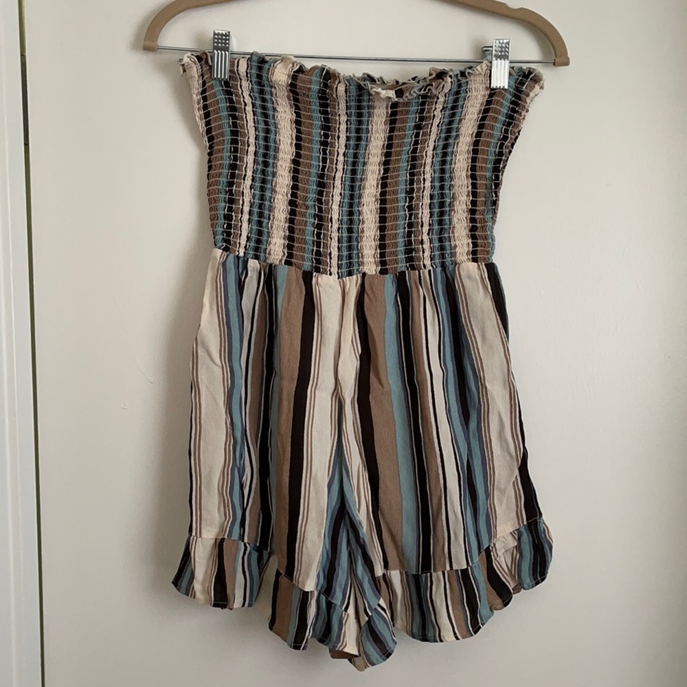Strapless romper